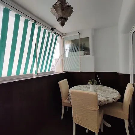 Miramar 3 Apartment